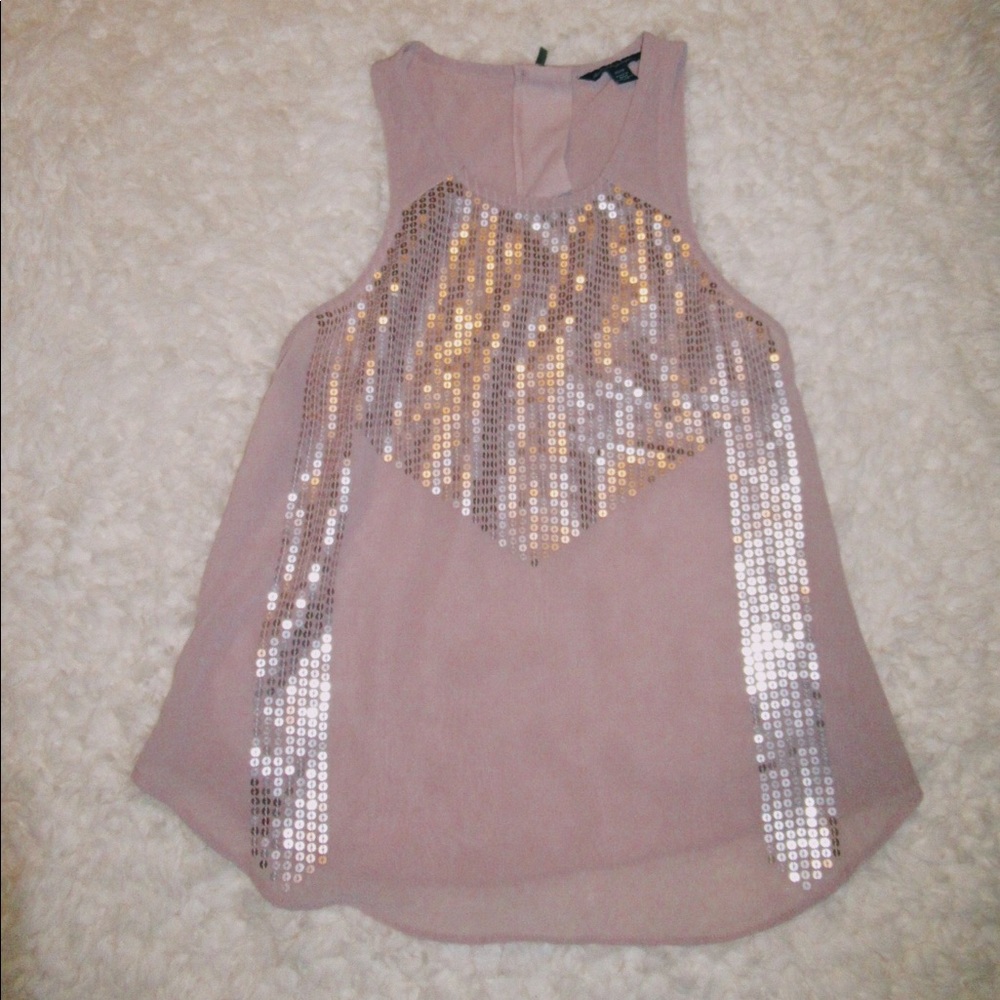 sheer light pink sparkle top🌟
